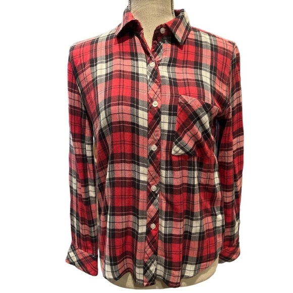 EUC- Rails - Ultra soft, plaid button down. Single layer with one chest pocket. - Picture 3 of 6